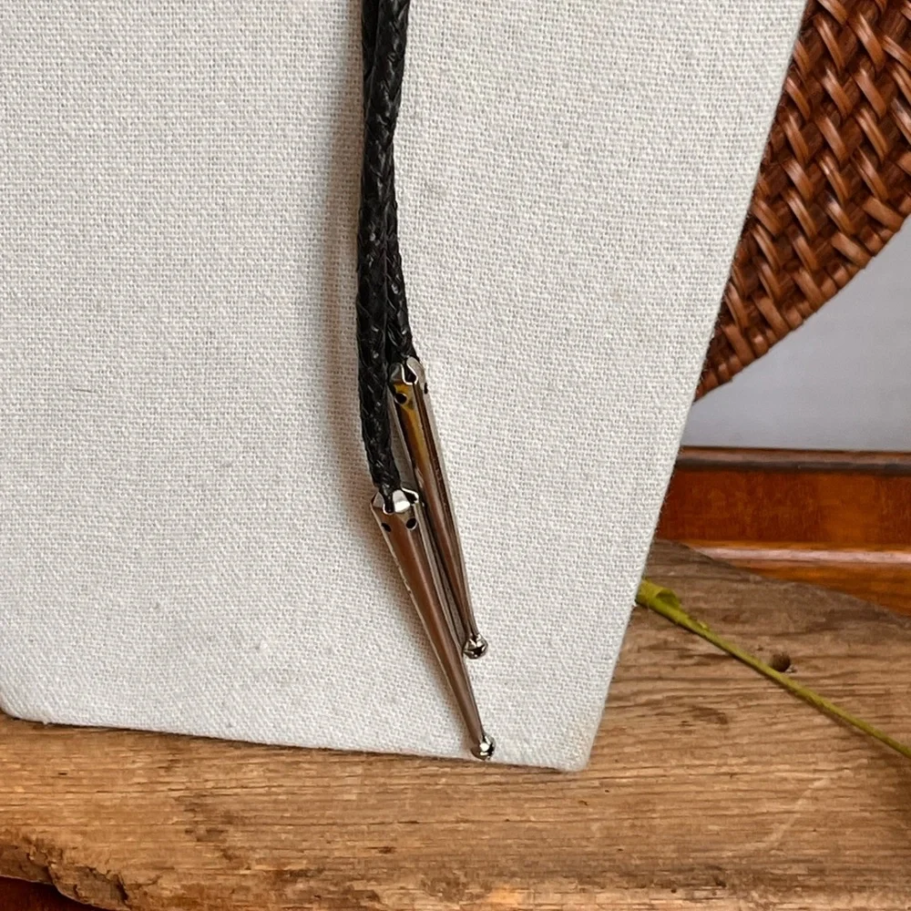 VTG Southwestern Roadrunner Enamel Bolo Tie Black Braided Cord 28” - Picture 3 of 6